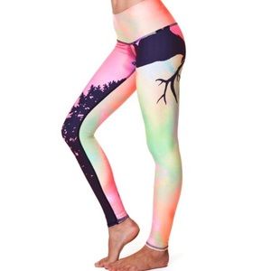 Teeki Northern lights leggings